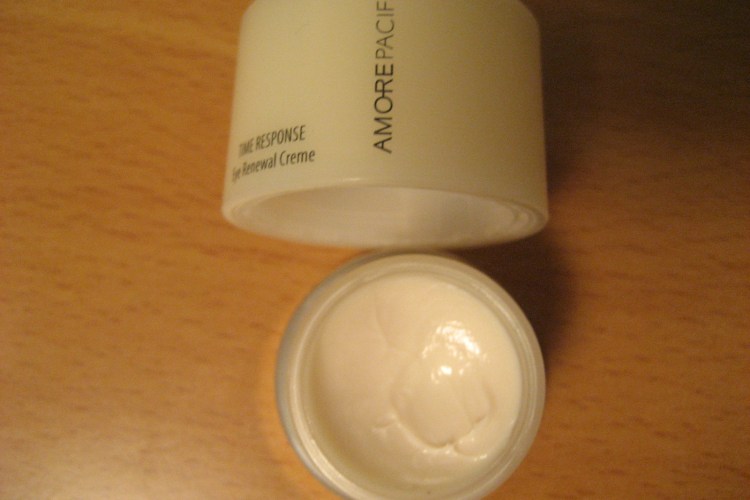 Amore Pacific Time Response Eye Renewal Cream