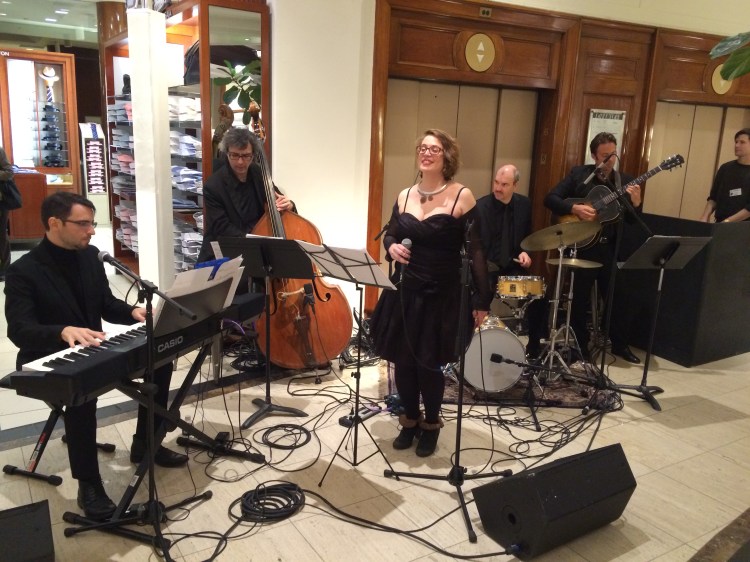 ROBB REPORT La Dolce Vita at Saks Fifth Avenue-Band